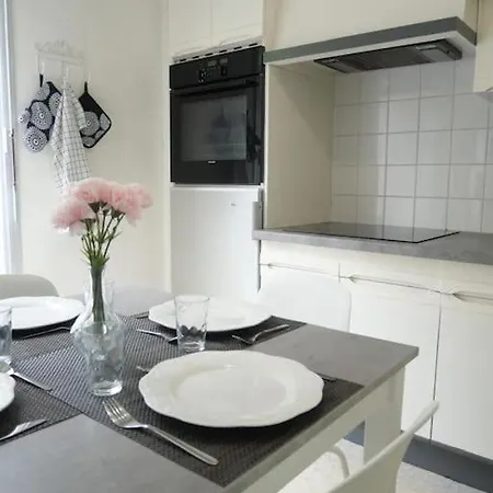 Le Virlogeux - & Paisible Apartment *
